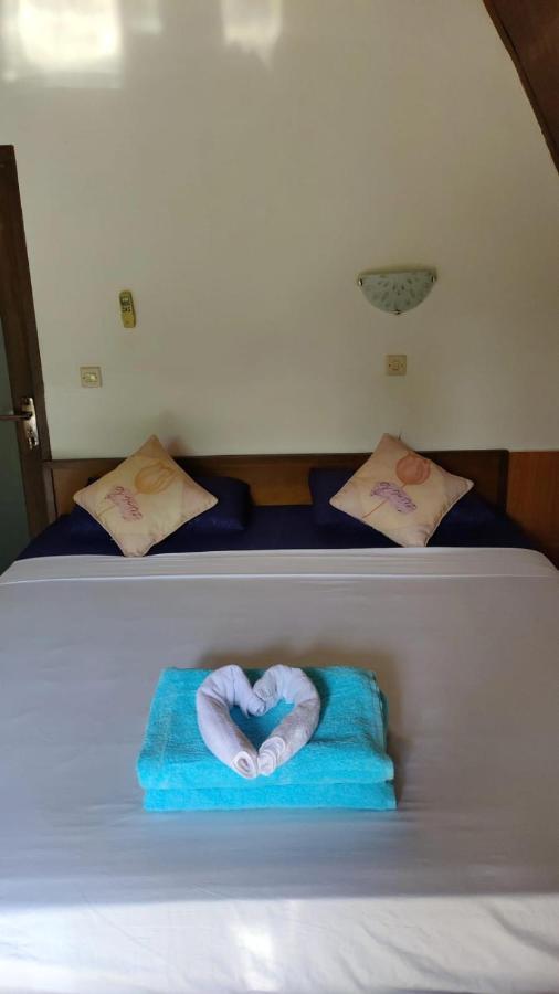 Meno Turtle Bungalows Gili Meno Dış mekan fotoğraf